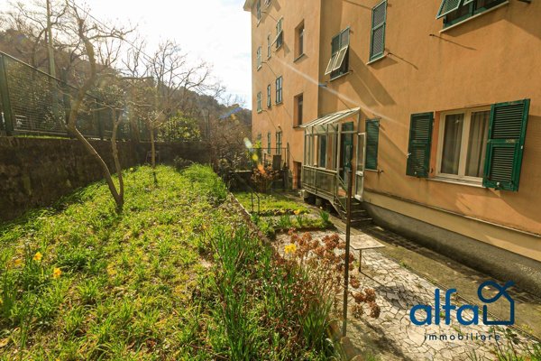 appartamento in vendita a Genova in zona Rivarolo