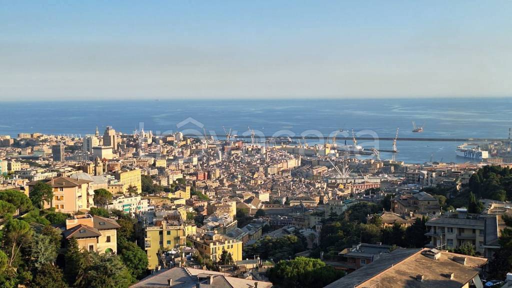 appartamento in vendita a Genova in zona Castelletto