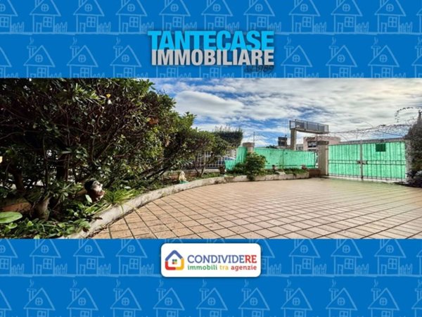 appartamento in vendita a Genova in zona Quarto dei Mille