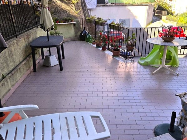 appartamento in vendita a Genova in zona Sestri Ponente