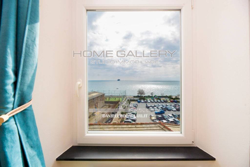 appartamento in vendita a Genova in zona Voltri