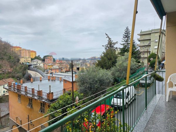 appartamento in vendita a Genova in zona Certosa