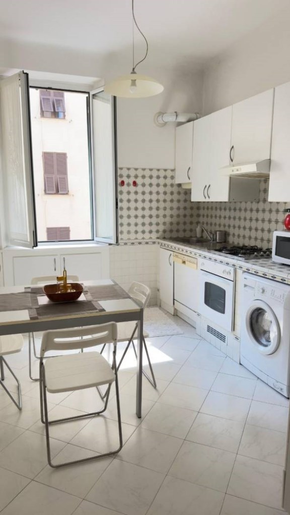 appartamento in vendita a Genova in zona Albaro
