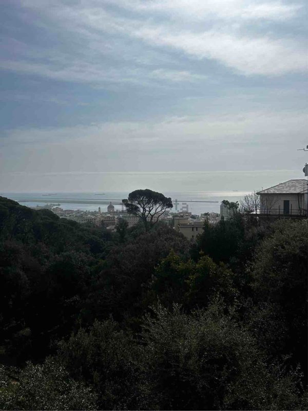 appartamento in vendita a Genova in zona Pegli