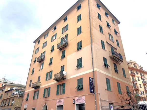 appartamento in vendita a Genova in zona Marassi