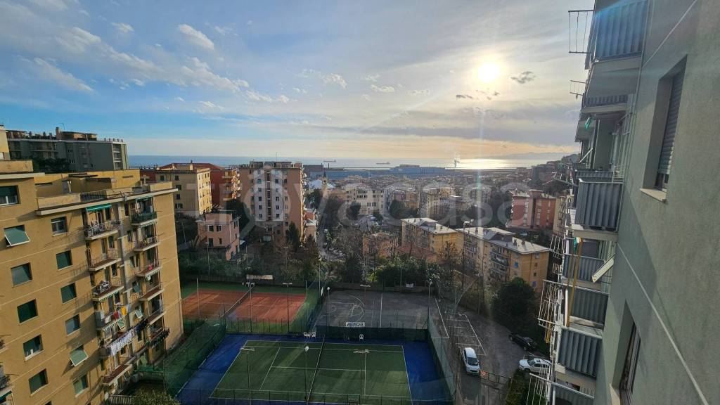 appartamento in vendita a Genova in zona Cornigliano
