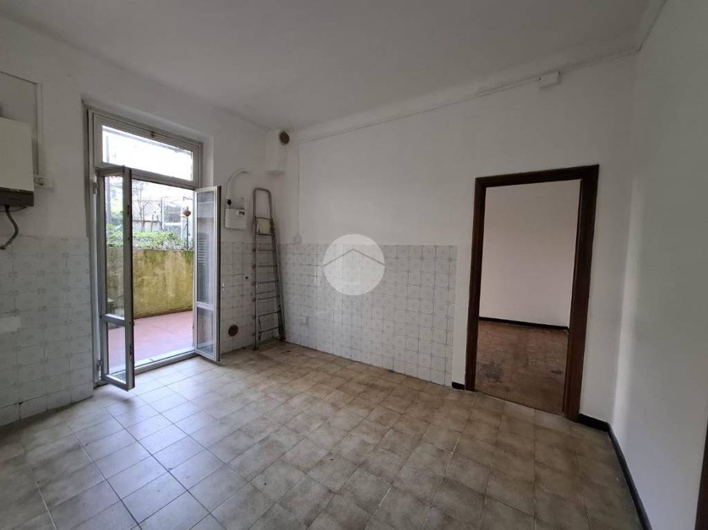 appartamento in vendita a Genova in zona Certosa