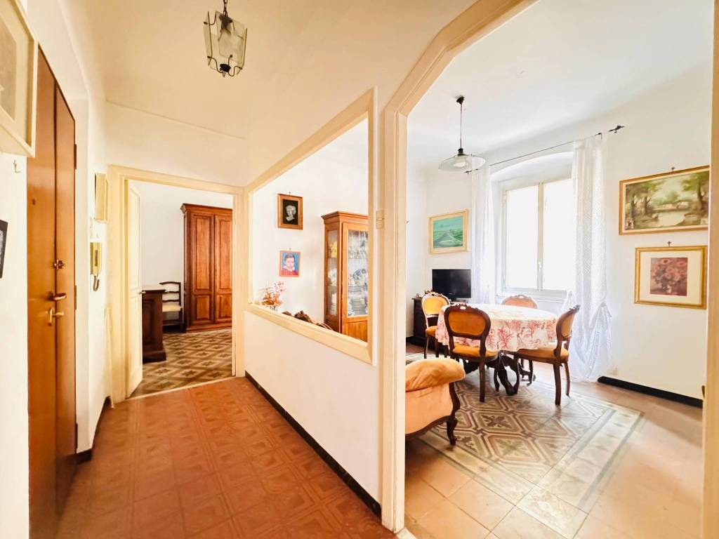 appartamento in vendita a Genova in zona Certosa