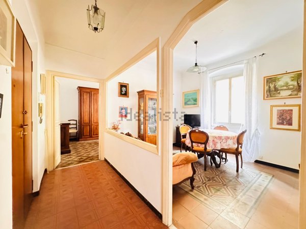 appartamento in vendita a Genova in zona Certosa