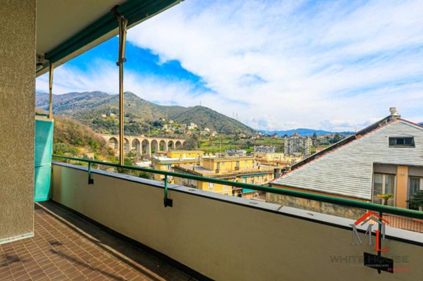 appartamento in vendita a Genova in zona Sestri Ponente