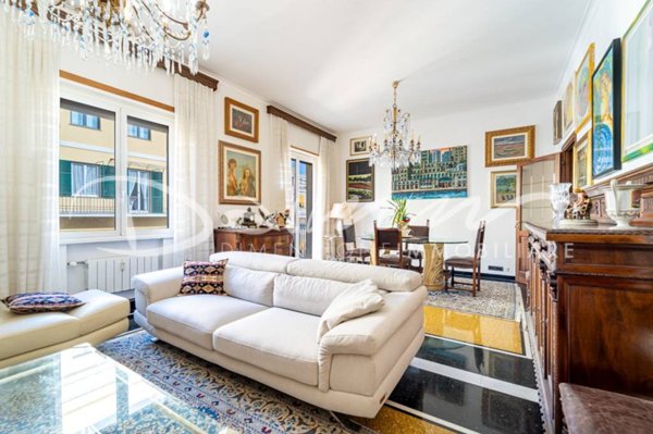 appartamento in vendita a Genova in zona Carignano