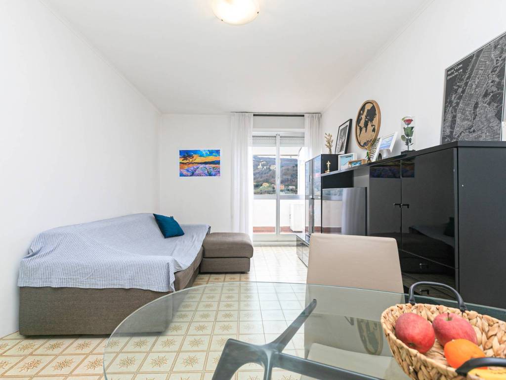 appartamento in vendita a Genova in zona Bolzaneto