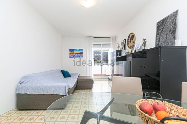 appartamento in vendita a Genova in zona Rivarolo