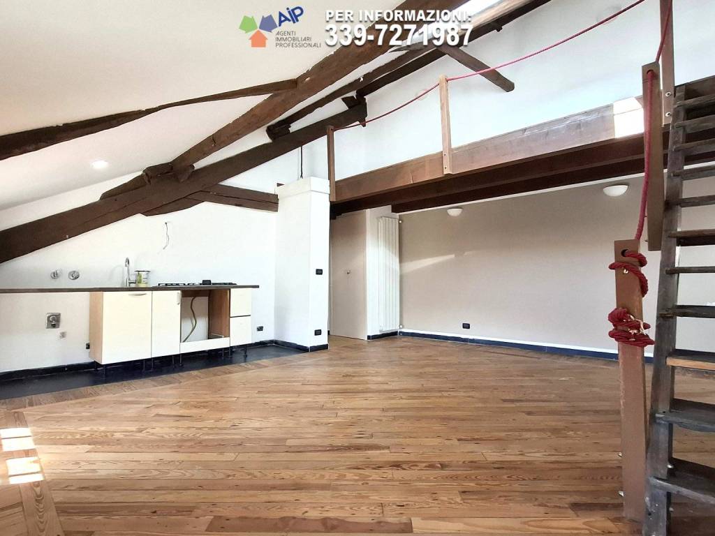 appartamento in vendita a Genova in zona Certosa