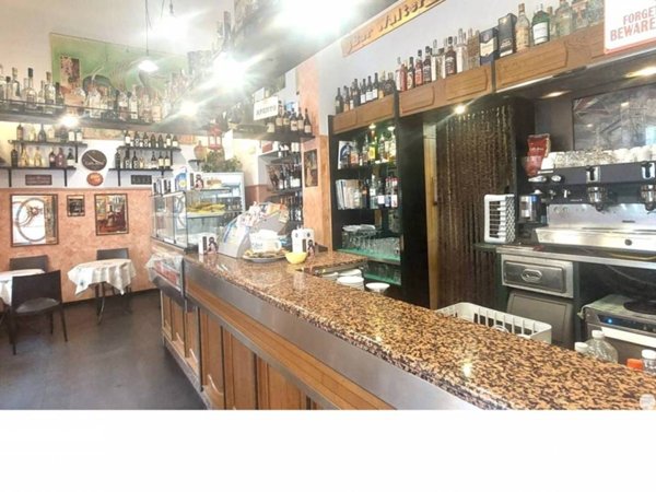 negozio in vendita a Genova in zona Marassi