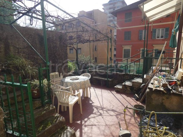 appartamento in vendita a Genova in zona Pegli