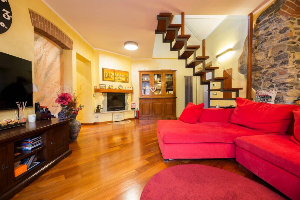 appartamento in vendita a Genova in zona Struppa