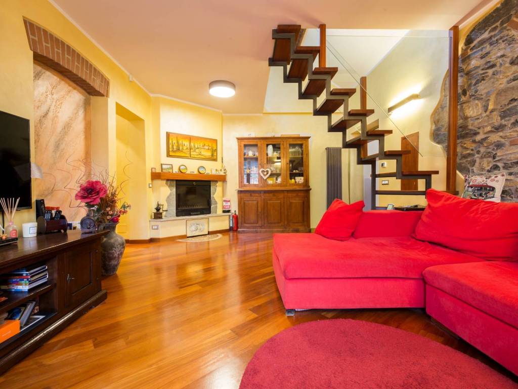 appartamento in vendita a Genova in zona Struppa