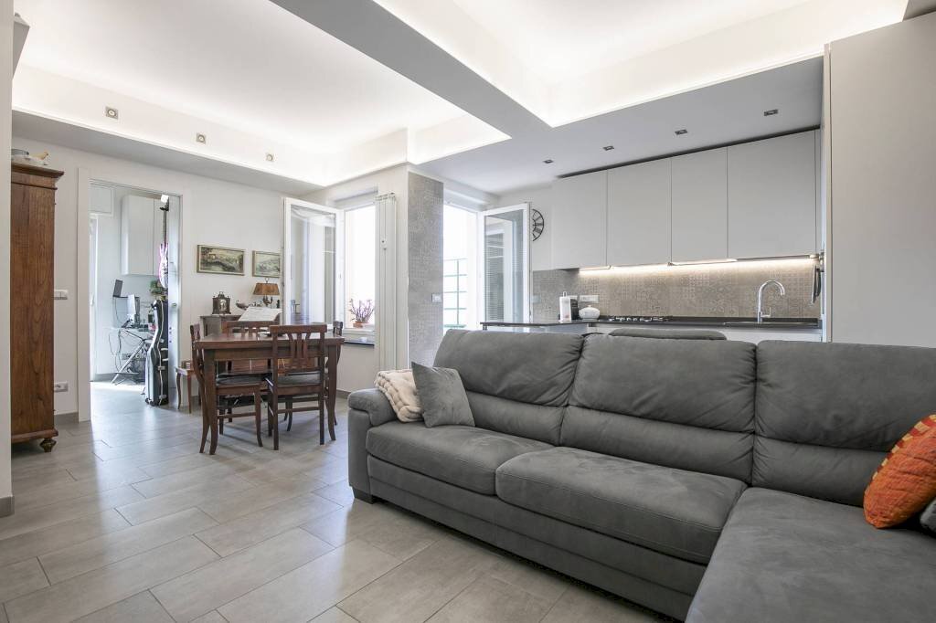 appartamento in vendita a Genova in zona Sampierdarena