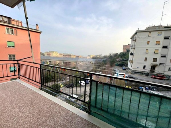 appartamento in vendita a Genova in zona Palmaro / Pra'
