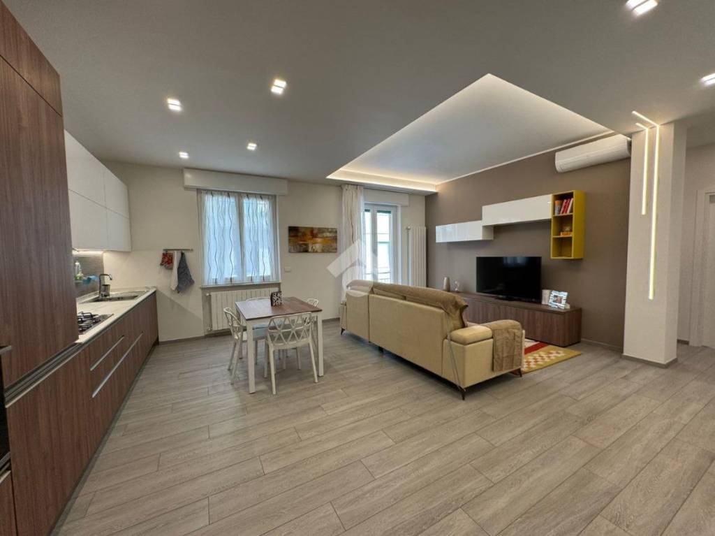 appartamento in vendita a Genova in zona Sestri Ponente