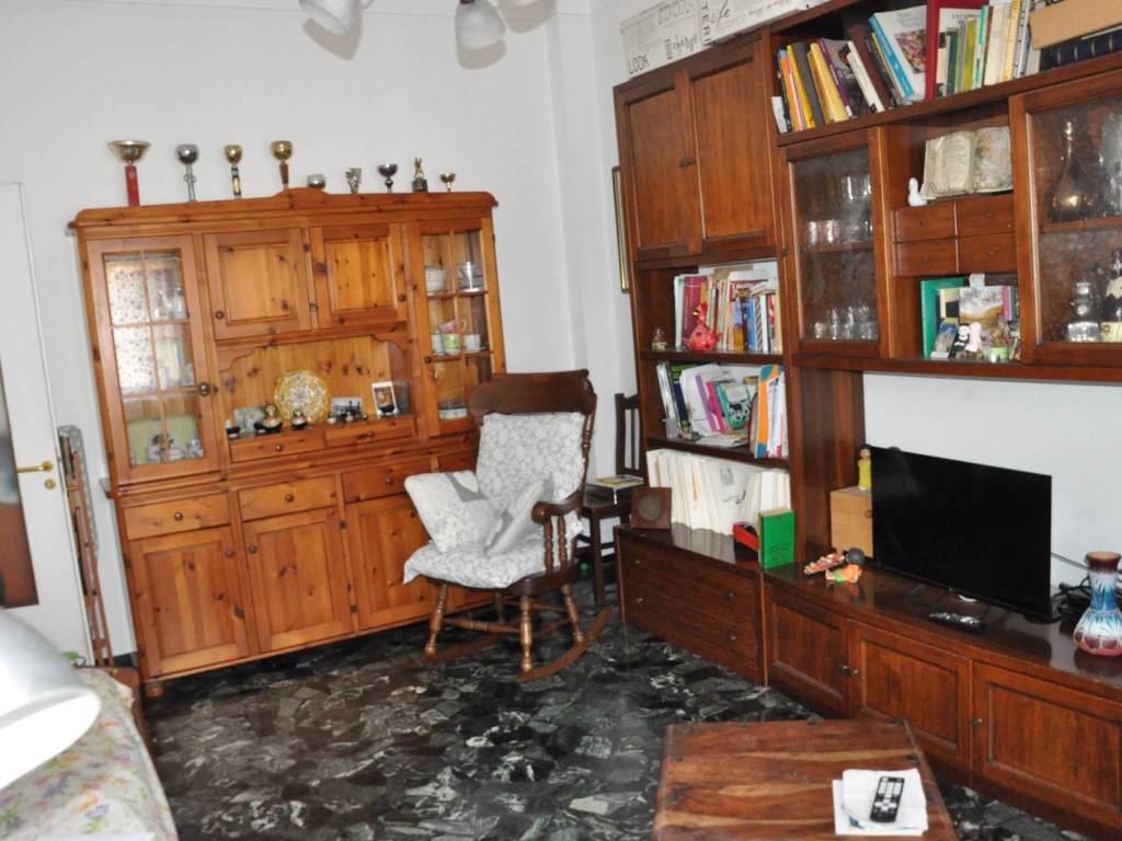 appartamento in vendita a Genova in zona Bolzaneto