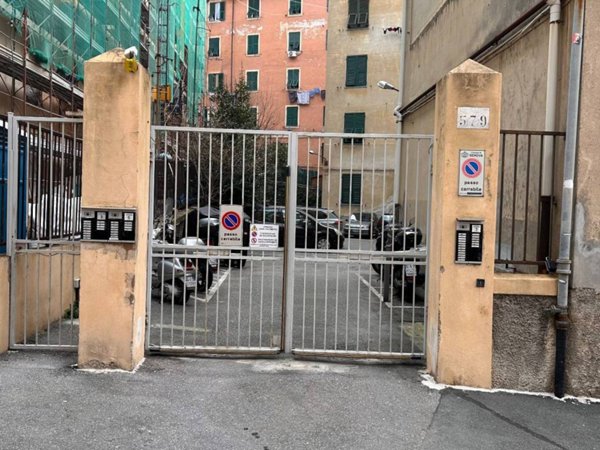 appartamento in vendita a Genova in zona DiNegro