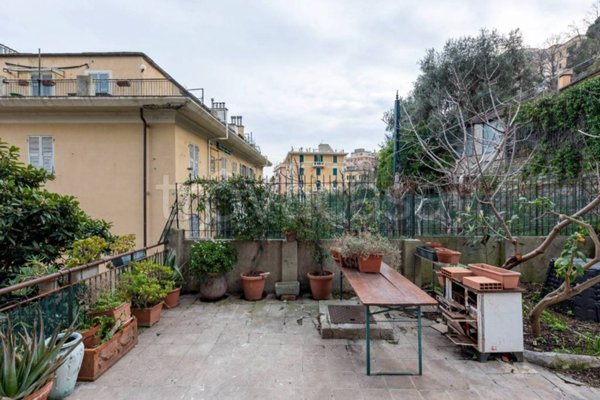 appartamento in vendita a Genova in zona Lagaccio / Granarolo