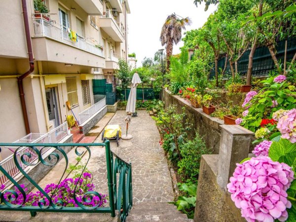 appartamento in vendita a Genova in zona Albaro