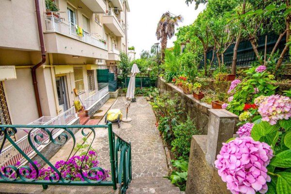 appartamento in vendita a Genova in zona Albaro