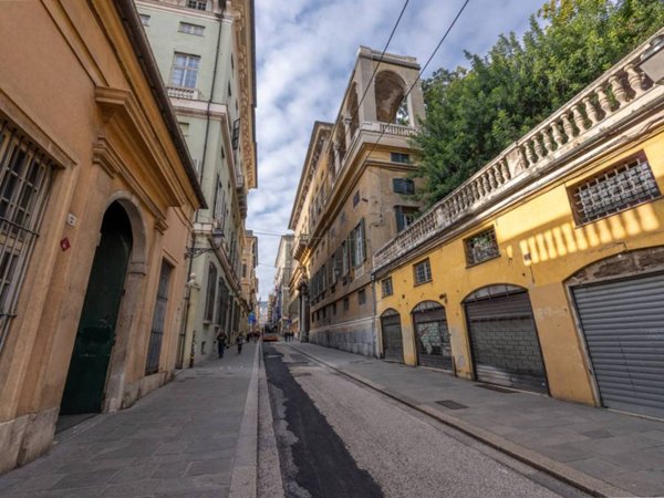 negozio in vendita a Genova in zona Lagaccio / Granarolo