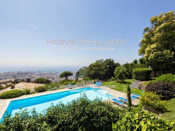 appartamento in vendita a Genova in zona Castelletto