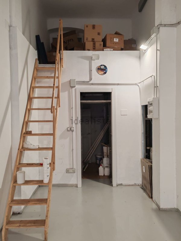 locale commerciale in vendita a Genova in zona San Fruttuoso