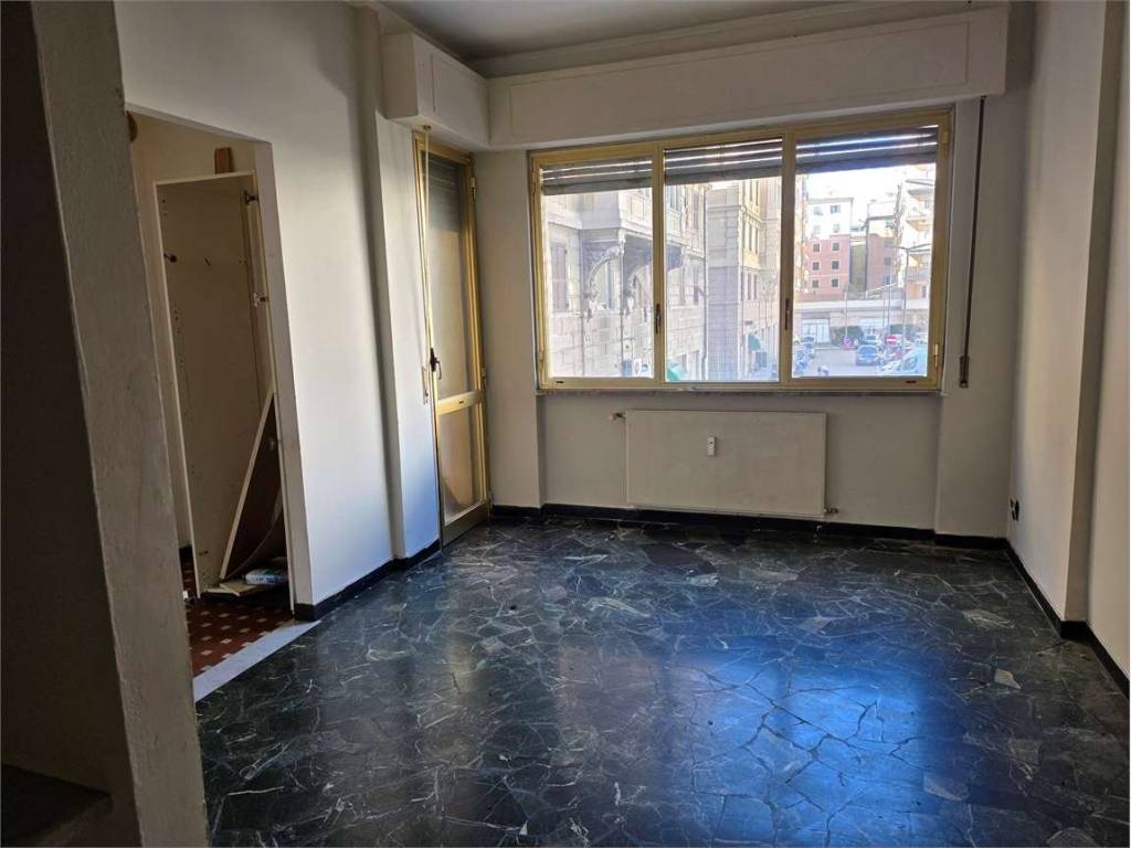 appartamento in vendita a Genova in zona Sampierdarena