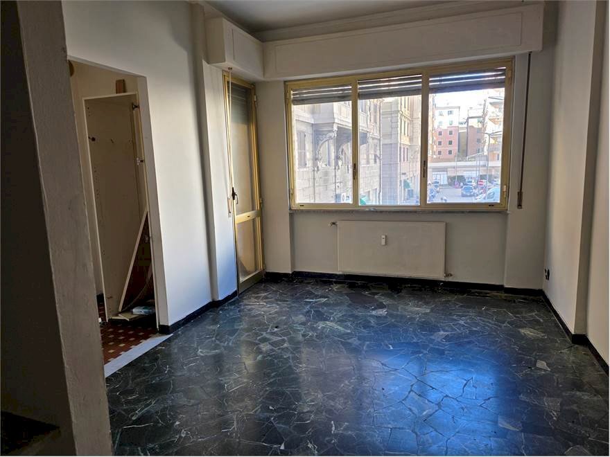 appartamento in vendita a Genova in zona Sampierdarena