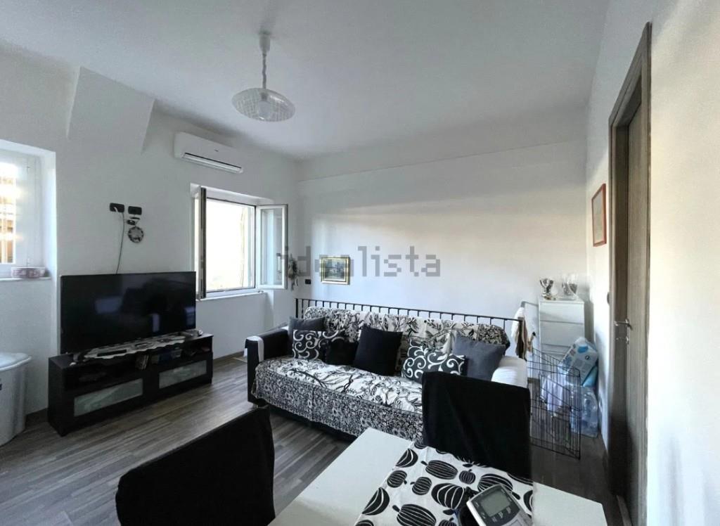 appartamento in vendita a Genova in zona Certosa