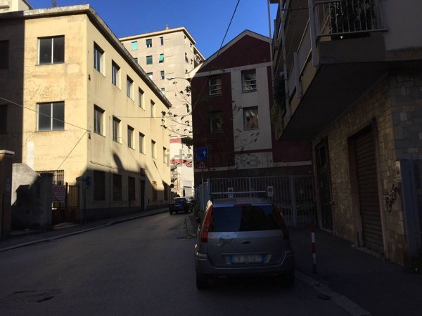 ufficio in vendita a Genova