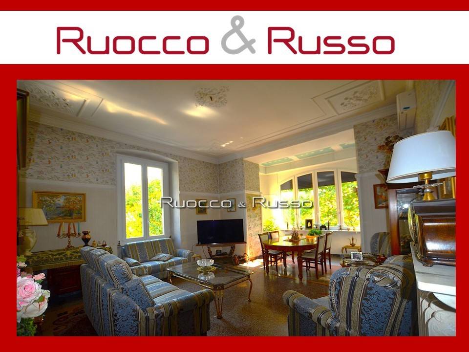 appartamento in vendita a Genova in zona Foce