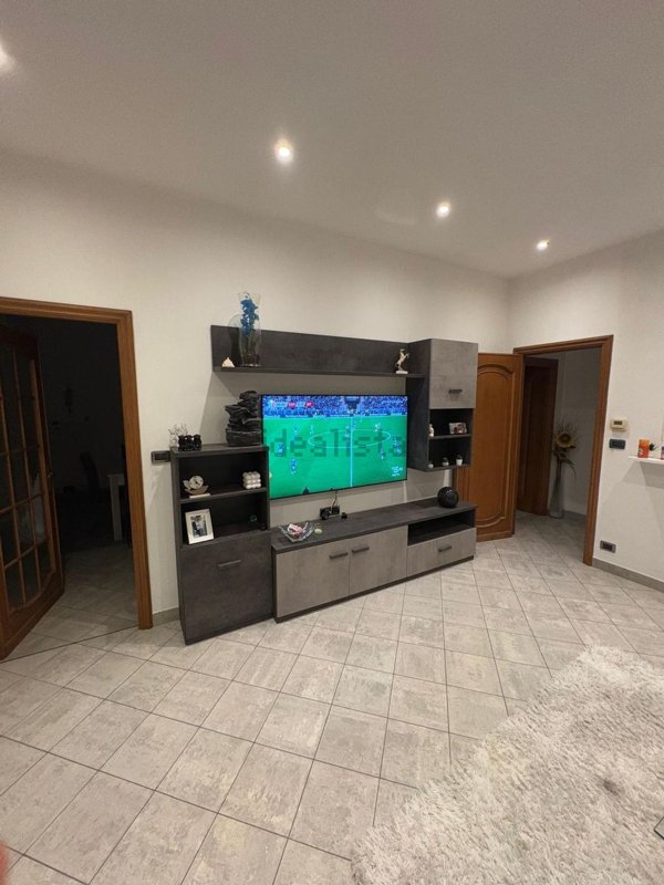 appartamento in vendita a Genova in zona Bolzaneto