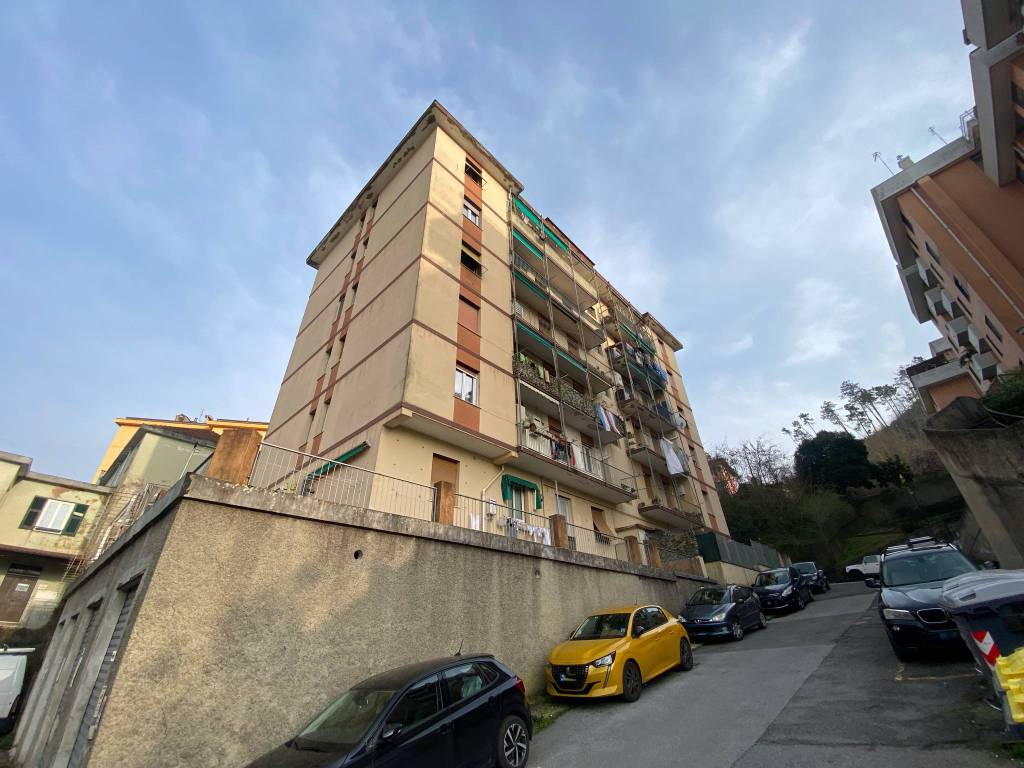 appartamento in vendita a Genova in zona Struppa