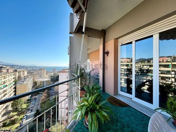 appartamento in vendita a Genova in zona Pegli