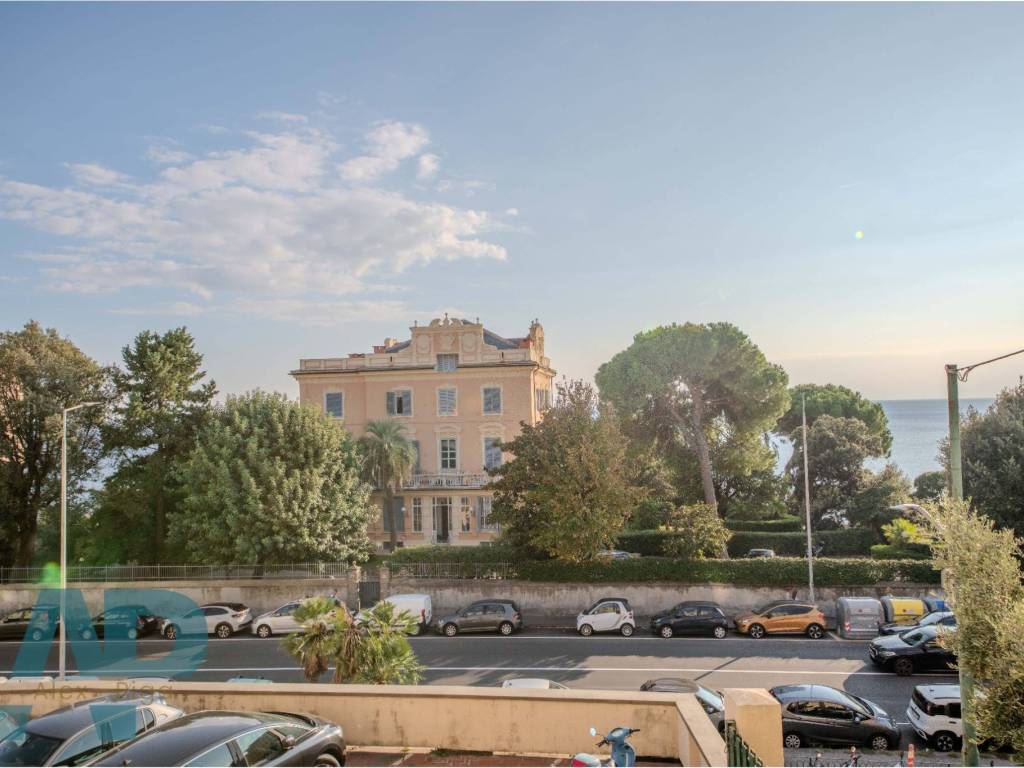 appartamento in vendita a Genova in zona Nervi