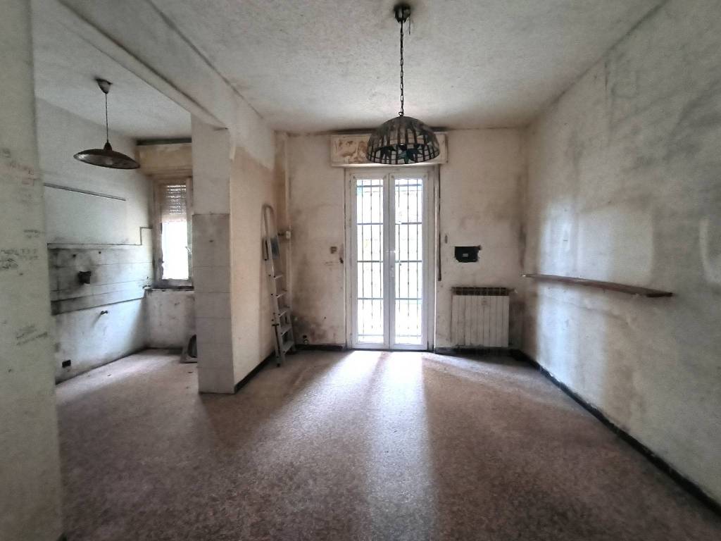 appartamento in vendita a Genova in zona Lagaccio / Granarolo