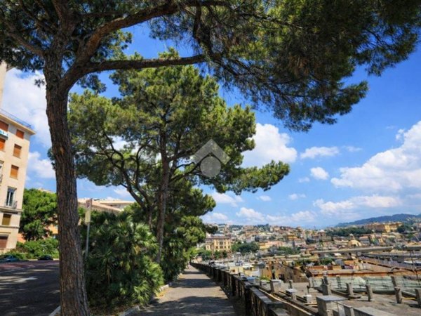 appartamento in vendita a Genova in zona Carignano