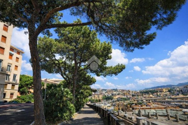 appartamento in vendita a Genova in zona Carignano
