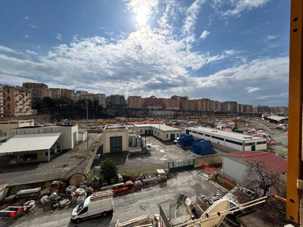 appartamento in vendita a Genova in zona Quezzi