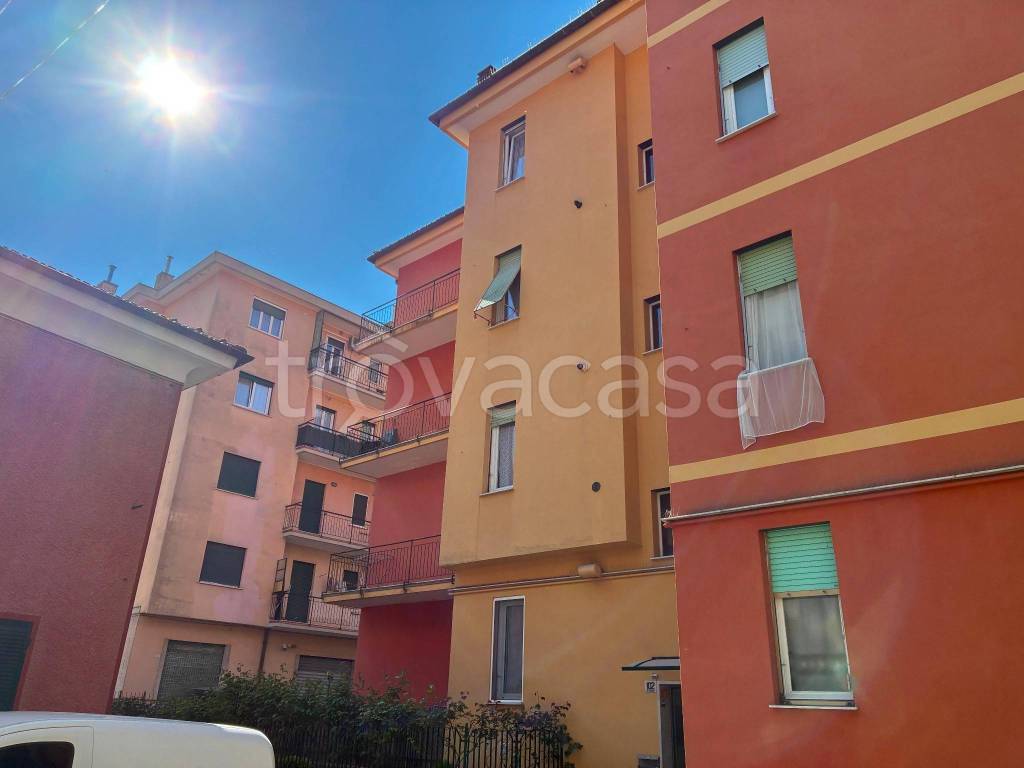 appartamento in vendita a Genova in zona Molassana