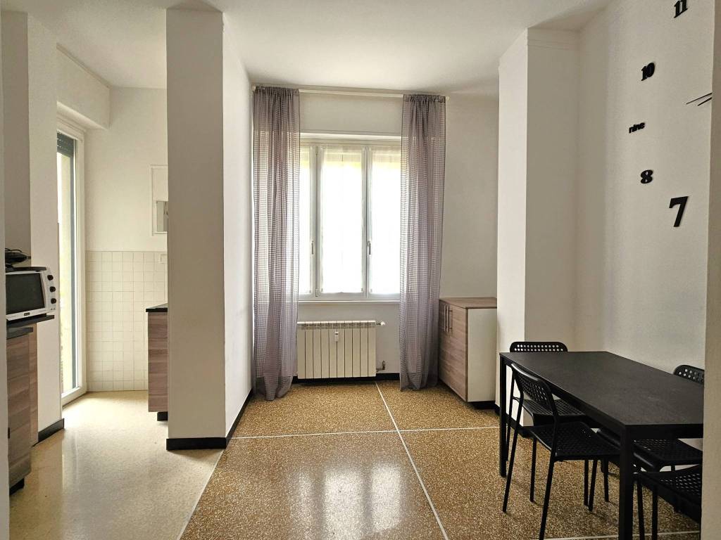 appartamento in vendita a Genova in zona Lagaccio / Granarolo