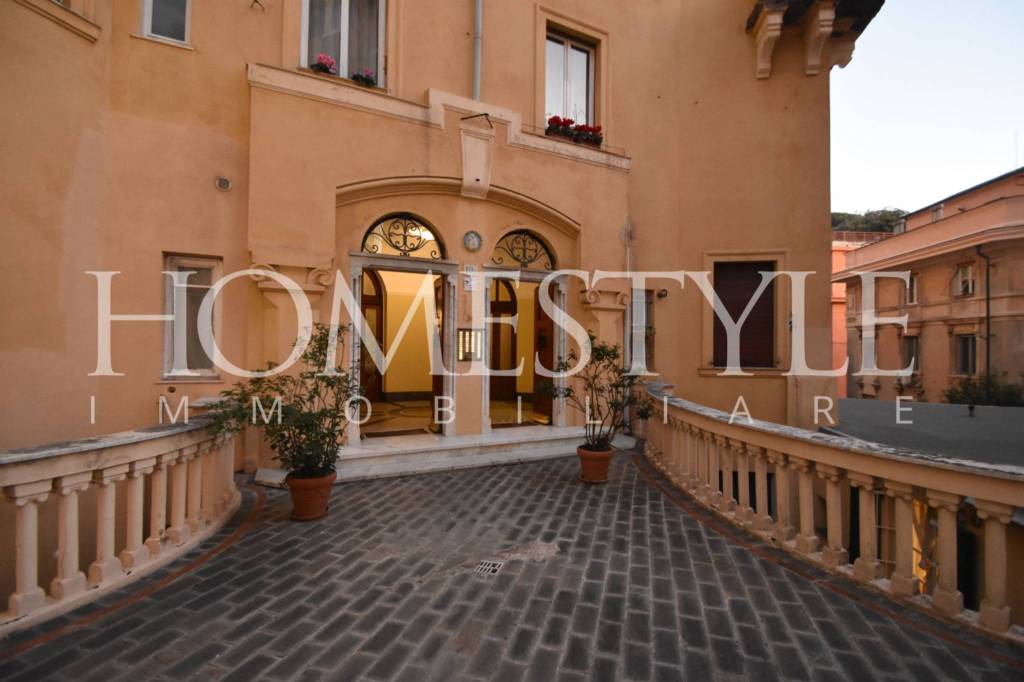 appartamento in vendita a Genova in zona Centro Storico