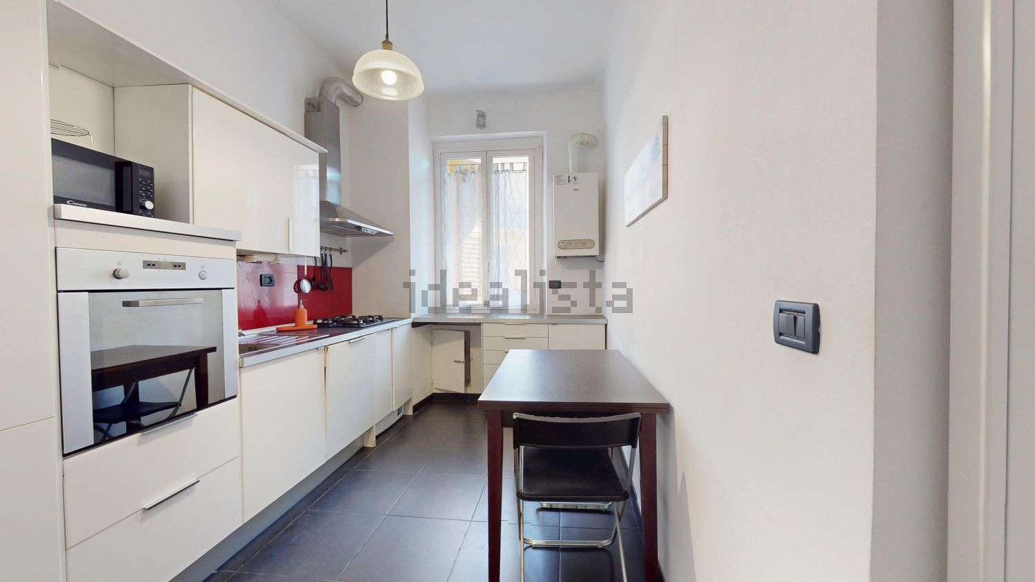 appartamento in vendita a Genova in zona Sestri Ponente